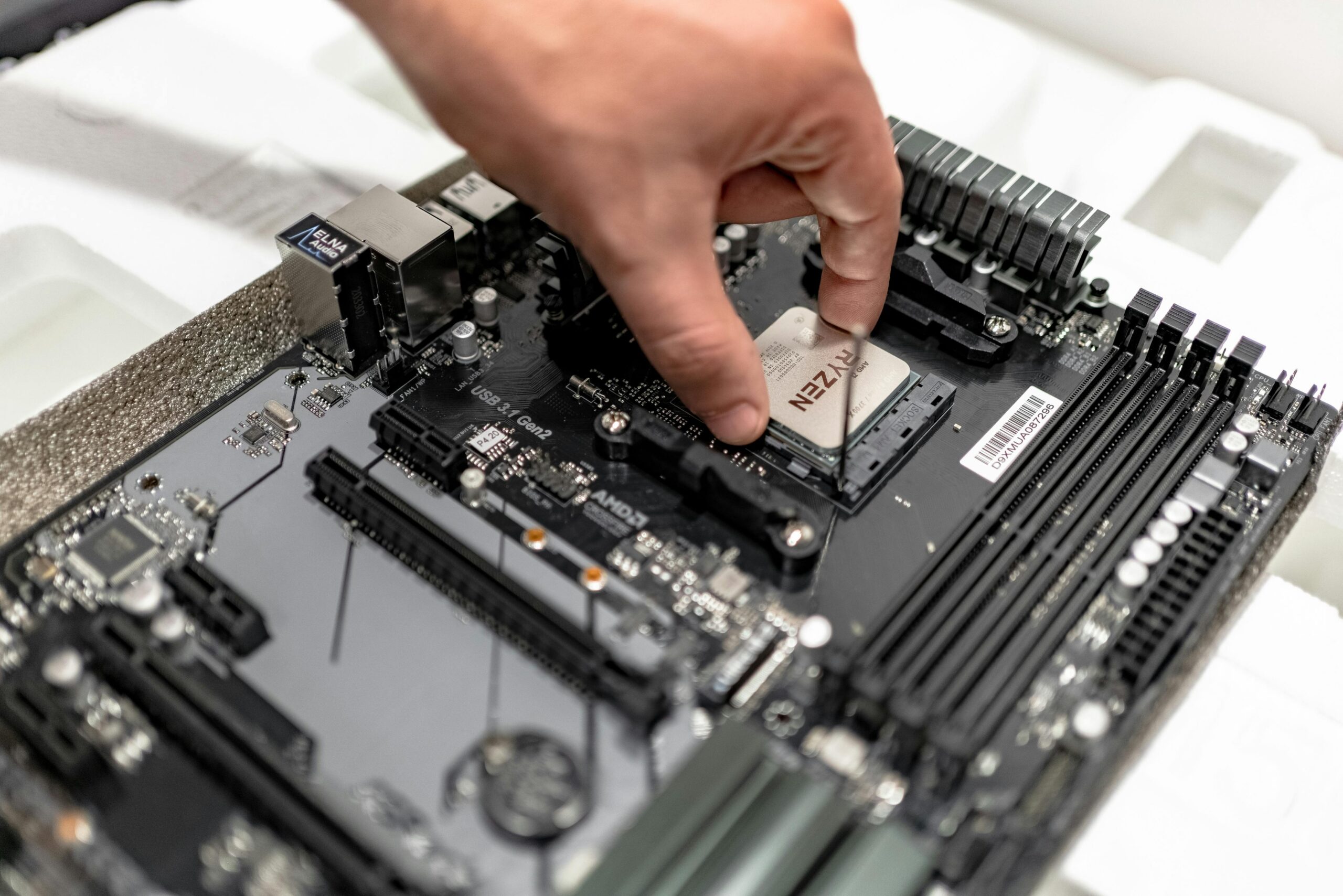 We repair, upgrade and maintain your devices
